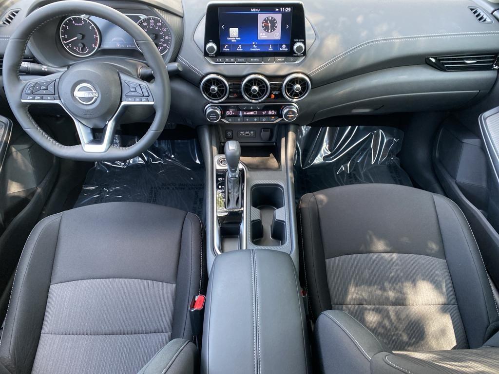 2025 Nissan Sentra SV photo 2