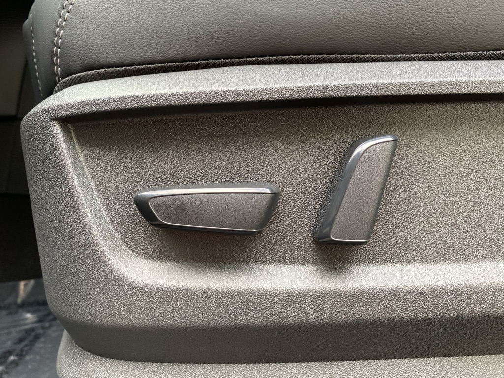 2026 Nissan Armada SV - Photo 14