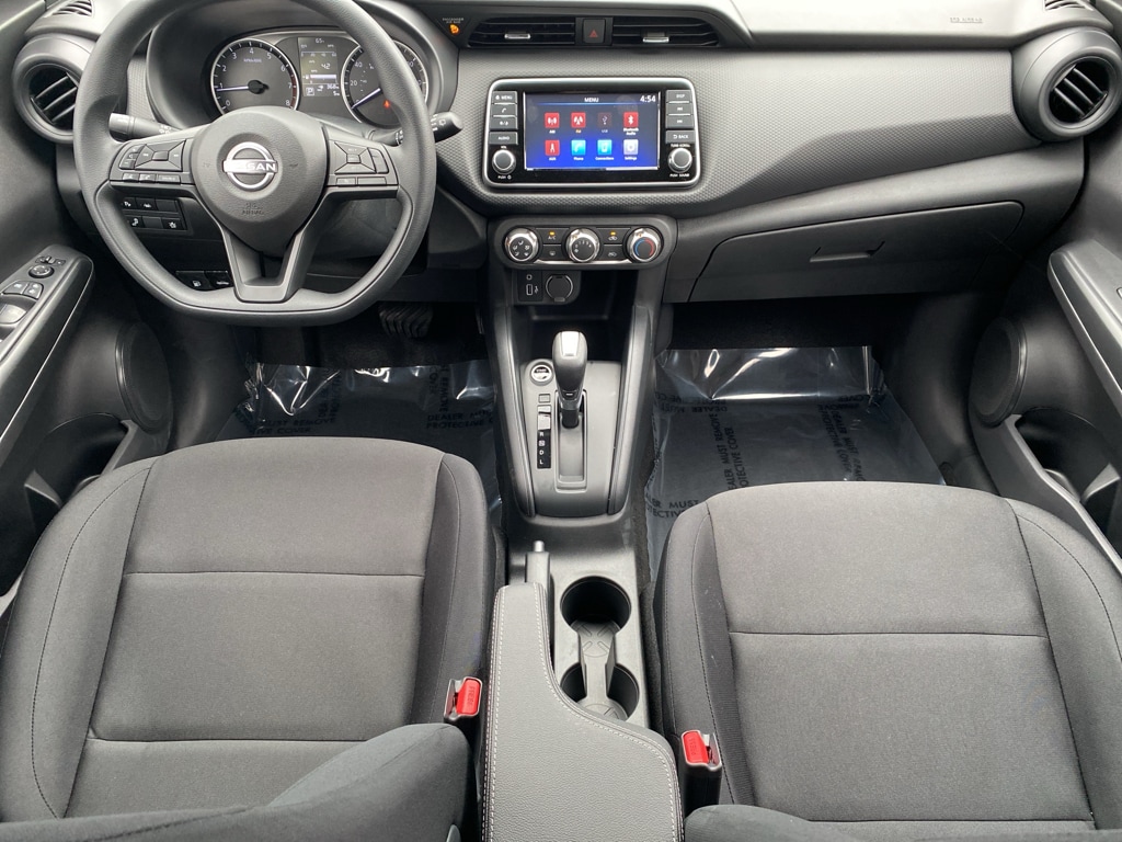 New 2025 Nissan Kicks Play S SUV