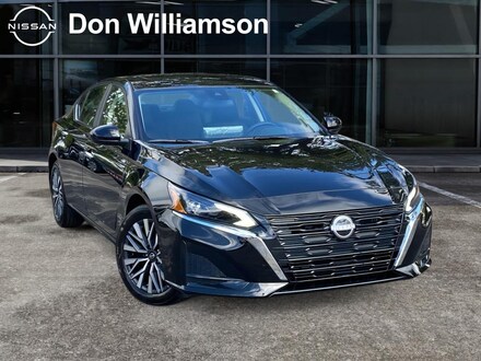 2025 Nissan Altima SV Sedan
