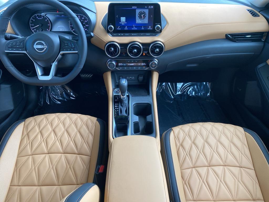 2025 Nissan Sentra SV photo 2