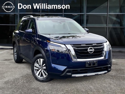2025 Nissan Pathfinder SL SUV