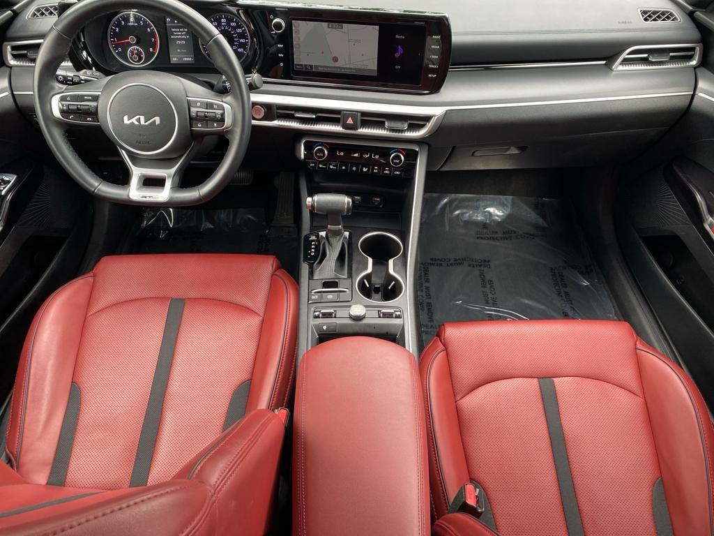 2024 Kia K5 GT-Line photo 2