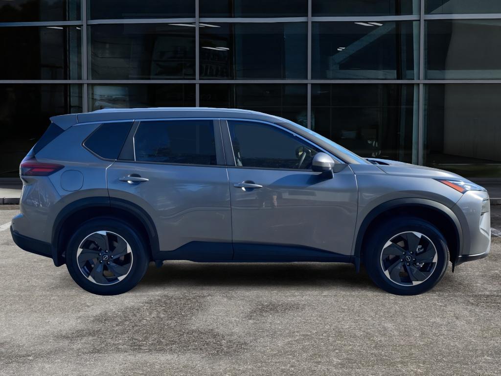 2025 Nissan Rogue SV photo 4
