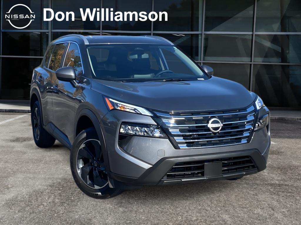 2025 Nissan Rogue SV's photo