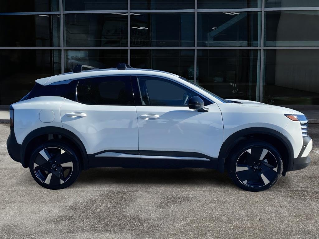 New 2026 Nissan Kicks SR SUV