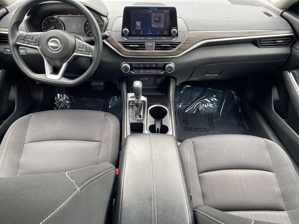 2023 Nissan Altima 2.5 SV photo 2