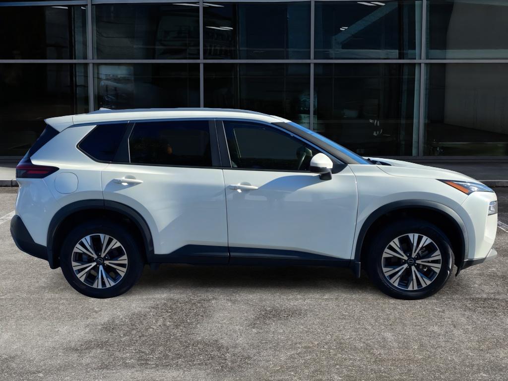 2023 Nissan Rogue SV photo 4