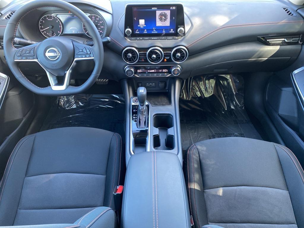 2025 Nissan Sentra SR photo 2