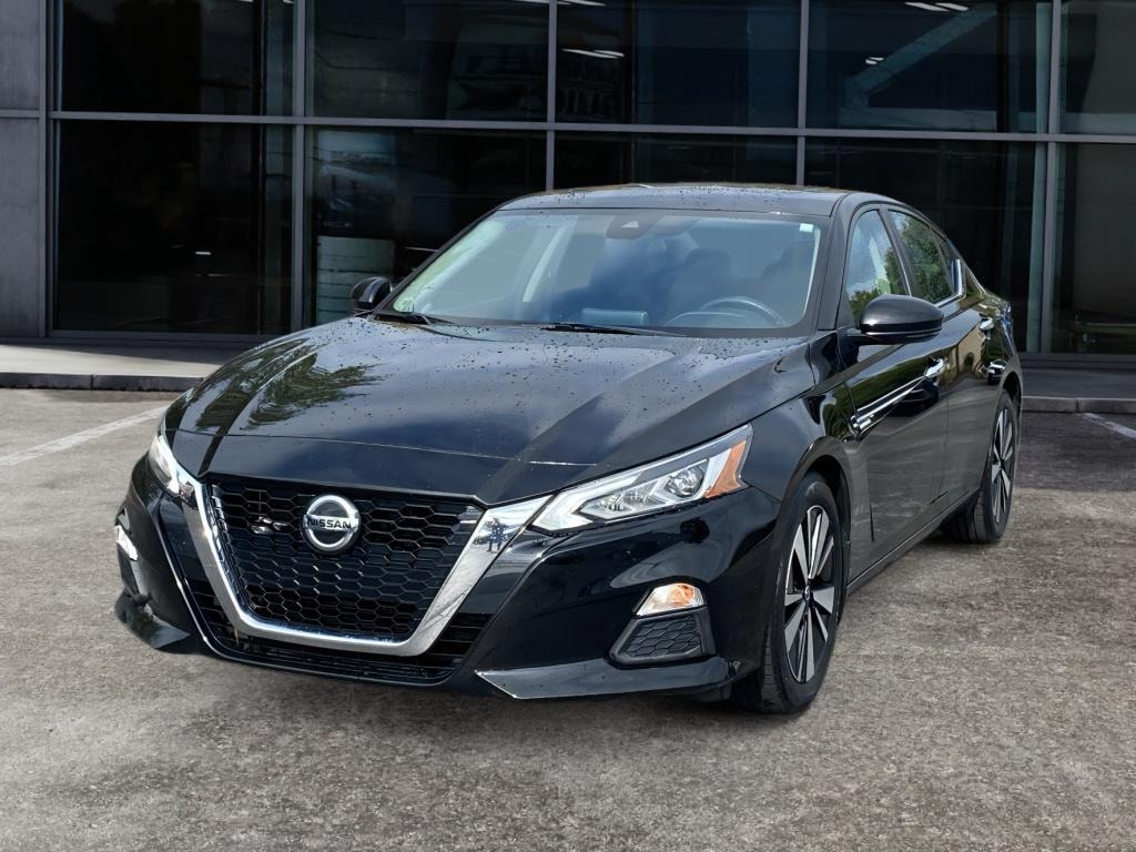 Used 2021 Nissan Altima 2.5 SV Sedan