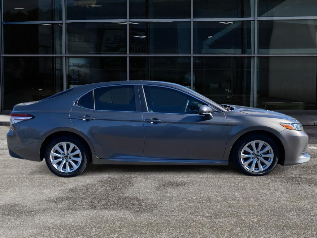 Used 2018 Toyota Camry LE Sedan