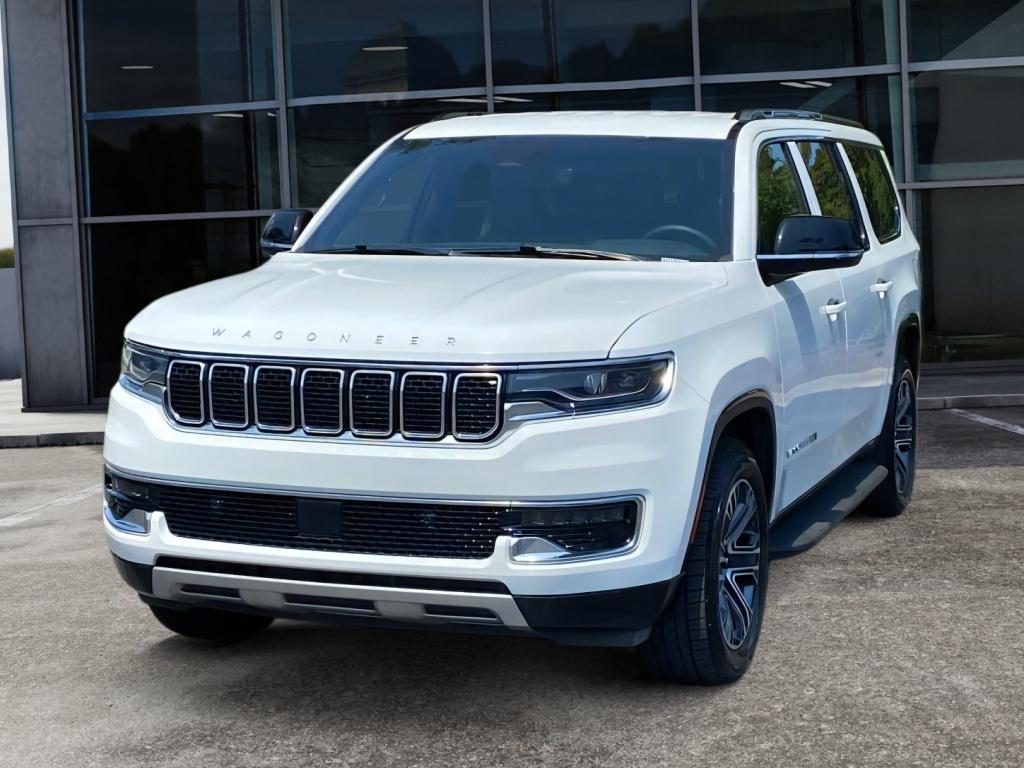 2024 Jeep Wagoneer L Series II photo 3