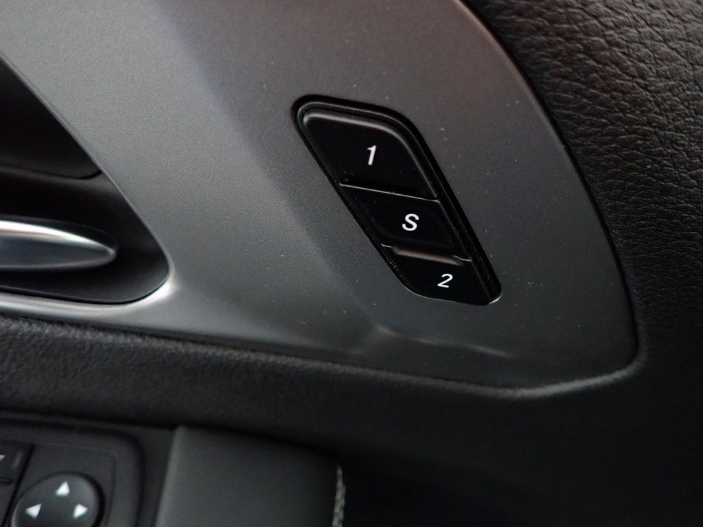 New 2026 Chrysler Pacifica Select Passenger Van