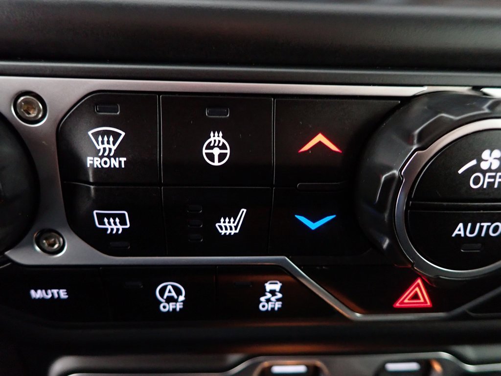 2020 Jeep Gladiator Overland photo 2