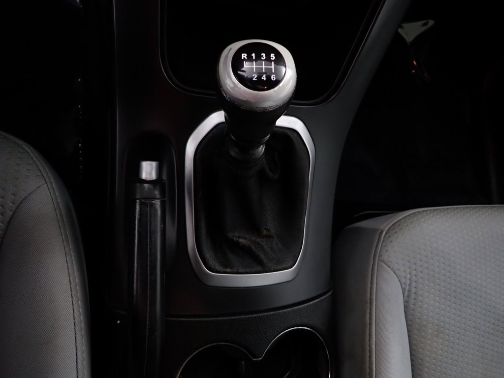 2011 Kia Sorento Base photo 2