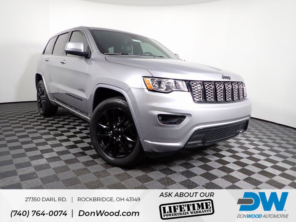 2017 Jeep Grand Cherokee Altitude's photo