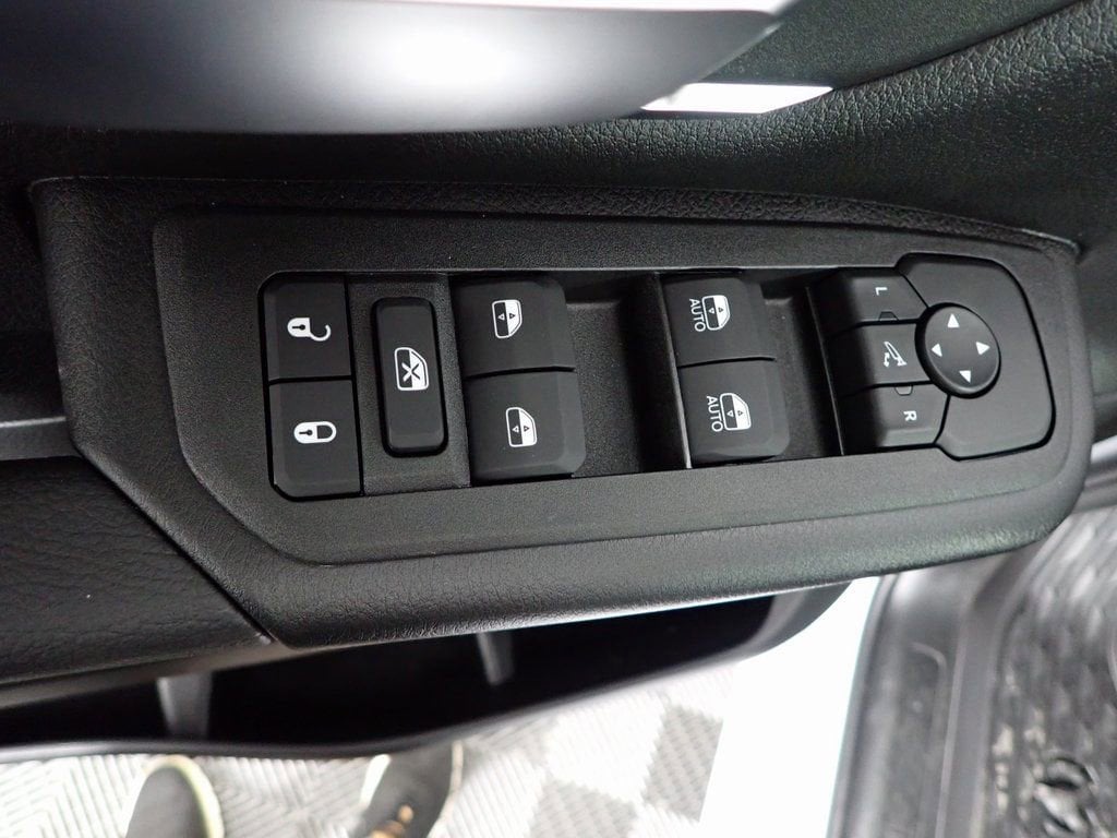 2025 RAM 1500 Big Horn/Lone Star - Photo 19