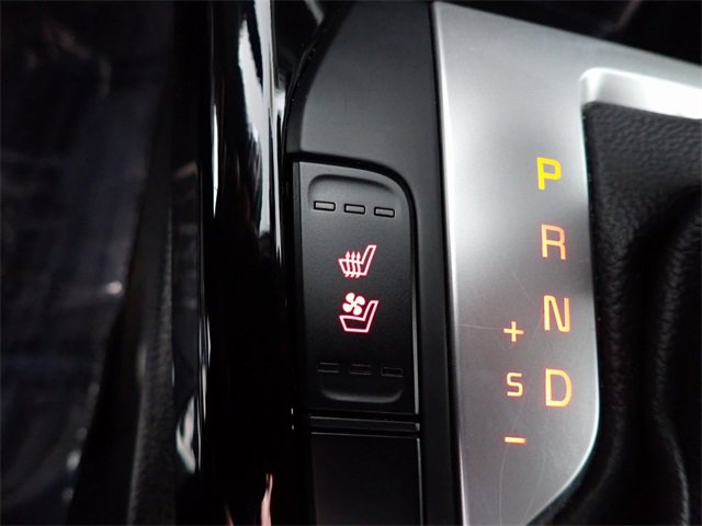 2023 Kia Forte GT photo 2