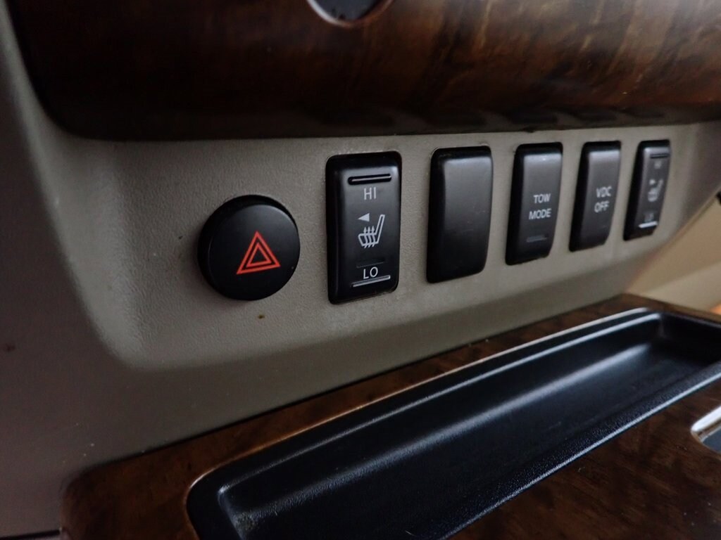 Used 2010 Nissan Titan LE 4WD Crew Cab SWB LE