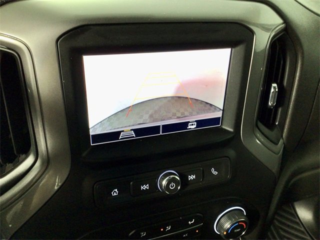 2023 Chevrolet Silverado 1500 Custom photo 2