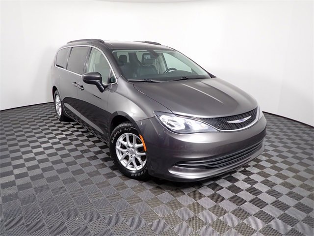 2020 Chrysler Voyager LXi photo 4