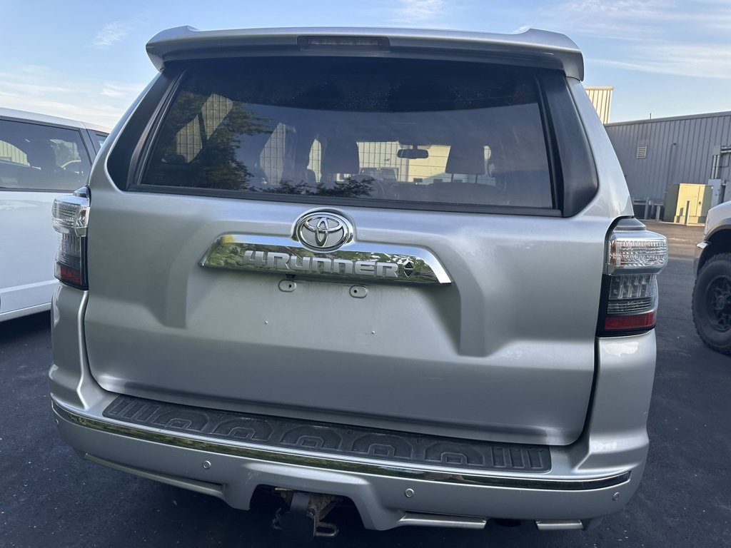 2014 Toyota 4Runner 4WD V6 Limited photo 2
