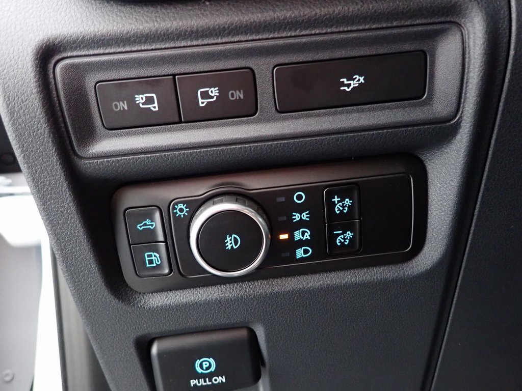 2024 Ford F-150 XLT photo 2
