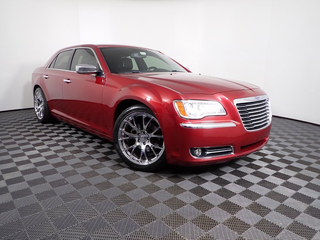 2012 Chrysler 300 Limited's photo