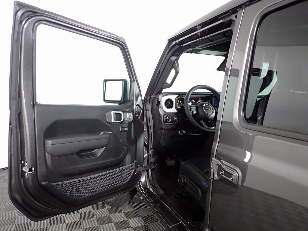 2025 Jeep Wrangler 4-Door Sport S - Photo 18