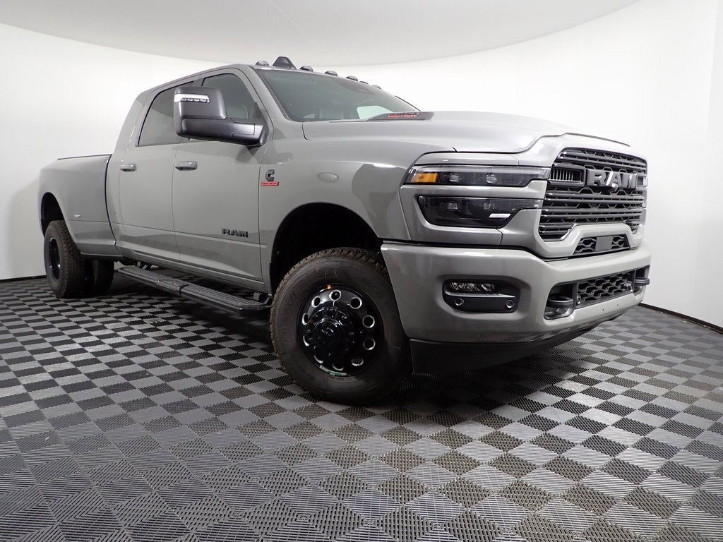 2026 RAM Ram 3500 Pickup Laramie's photo