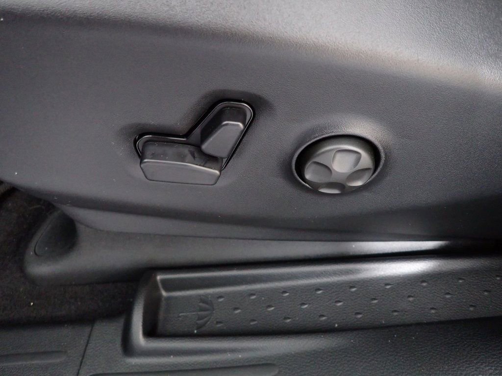 2026 Chrysler Pacifica Select - Photo 22