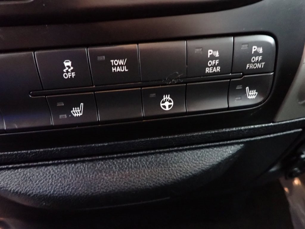 Used 2018 Ram 1500 Big Horn Big Horn 4x4 Crew Cab 57 Box