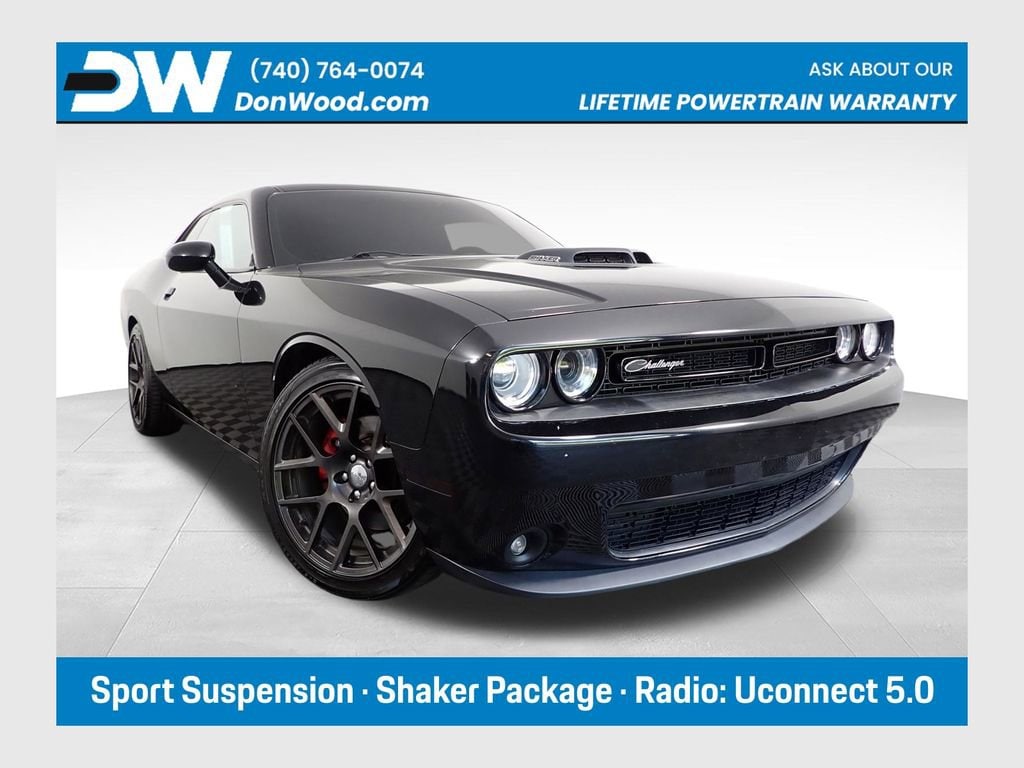 2016 Dodge Challenger R/T Shaker's photo