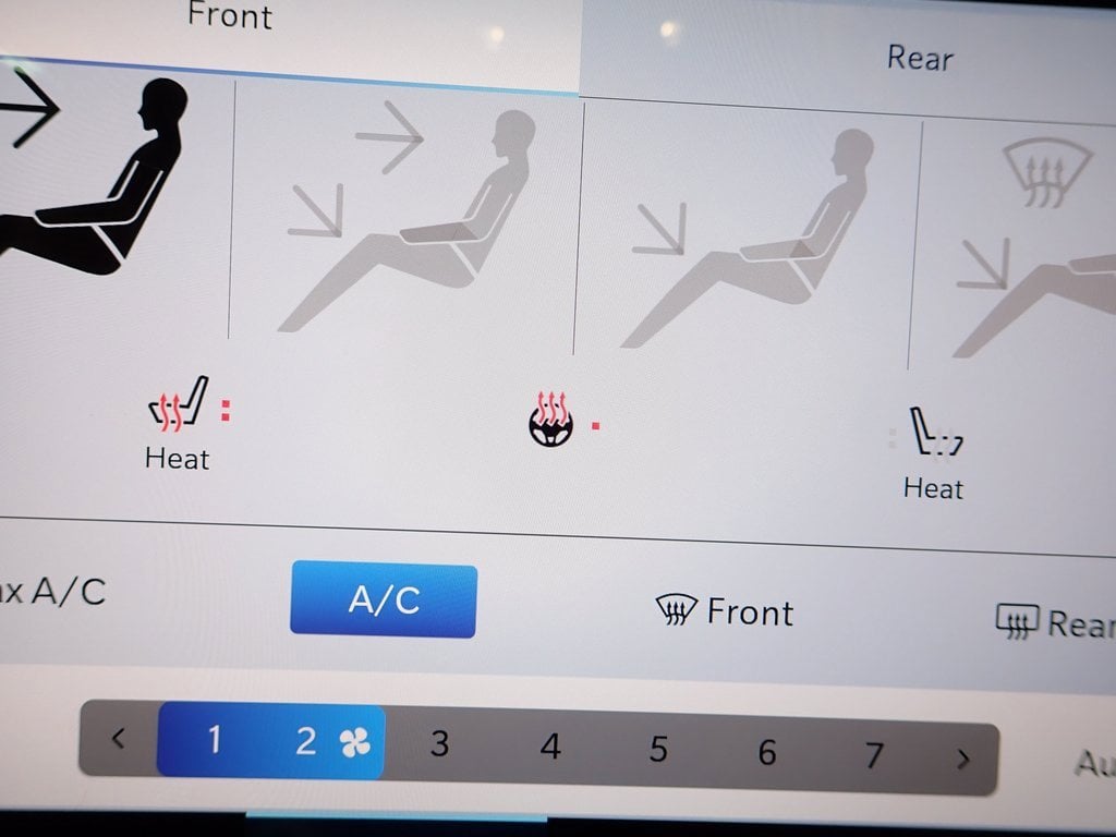 New 2026 Chrysler Pacifica Select Passenger Van