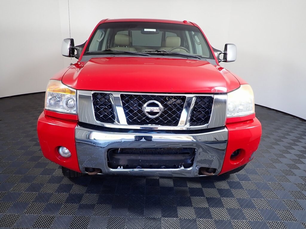 Used 2010 Nissan Titan LE 4WD Crew Cab SWB LE