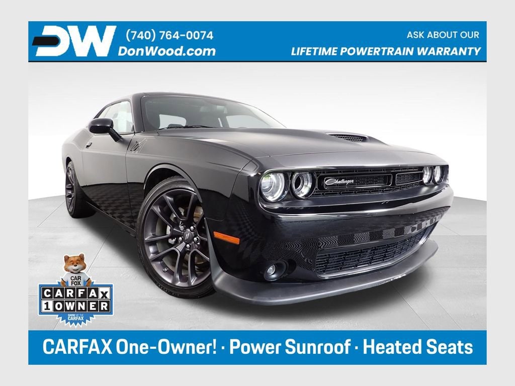 2022 Dodge Challenger R/T's photo