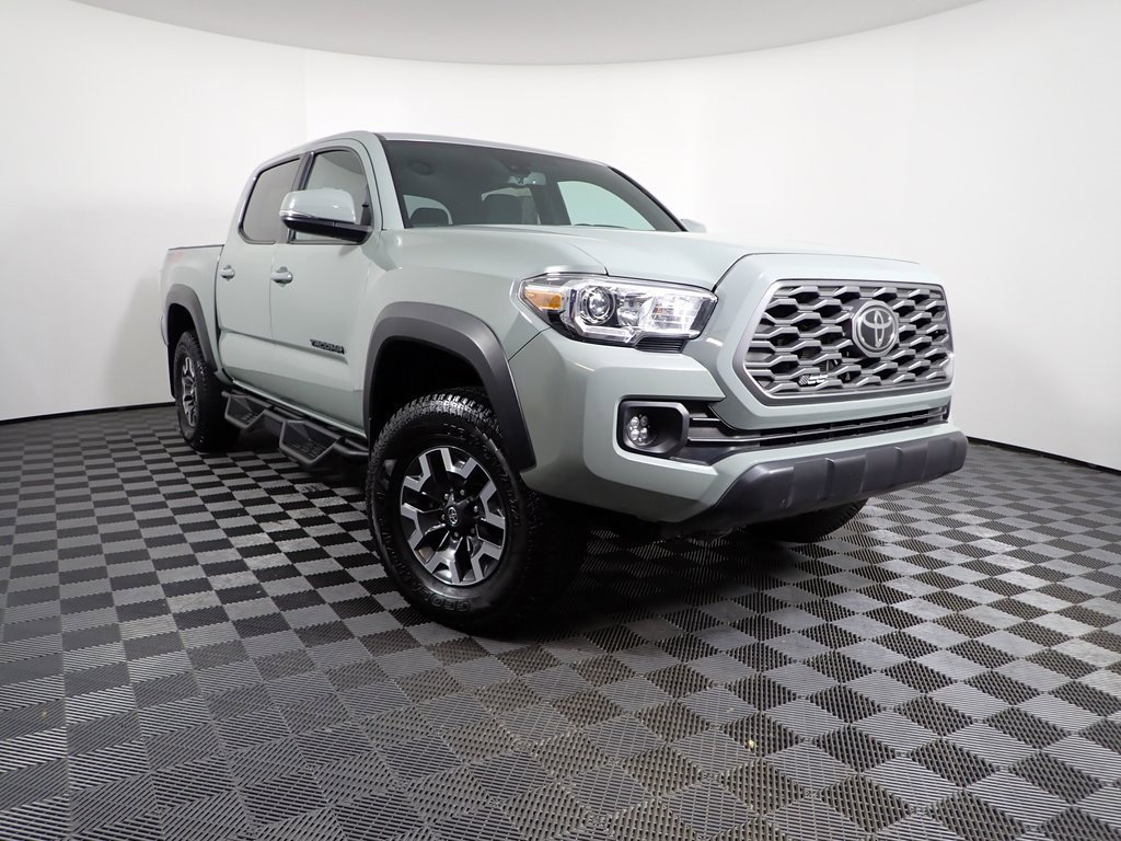 2023 Toyota Tacoma TRD Off Road's photo