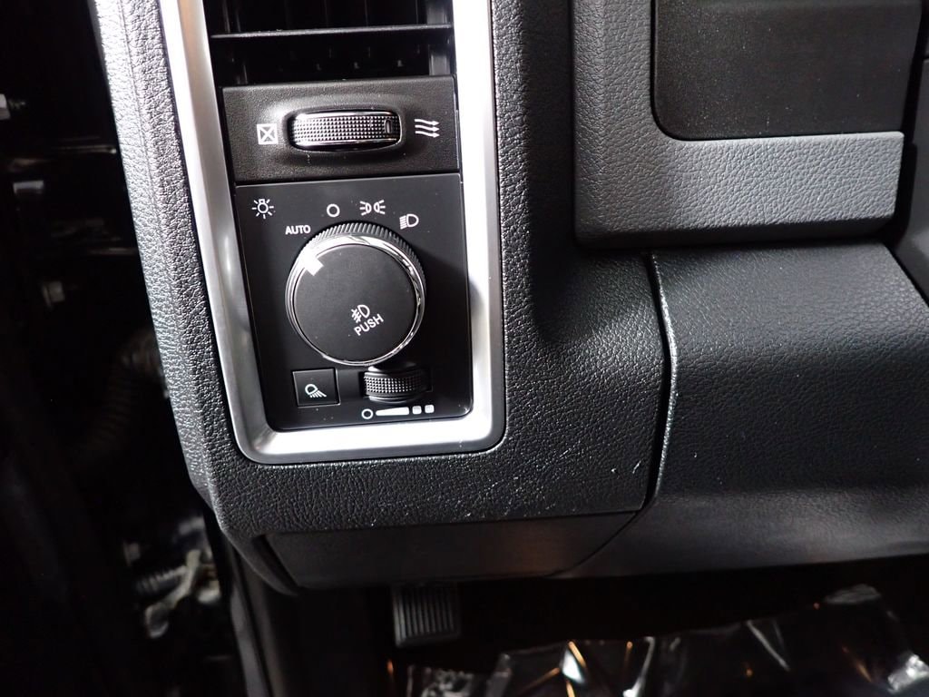 2015 RAM Ram 1500 Pickup SLT - Photo 23