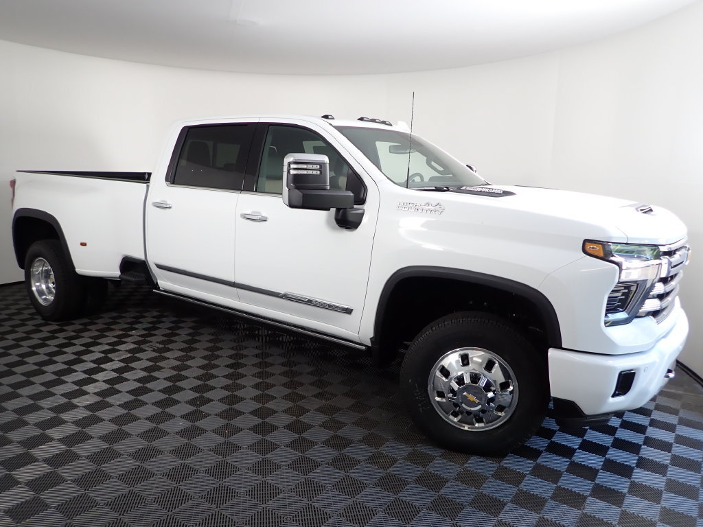 2026 Chevrolet Silverado 3500 HD High Country - Photo 8