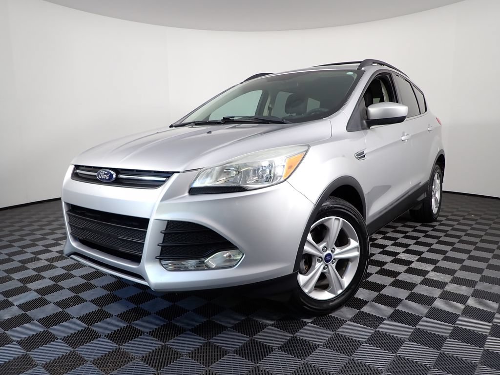 Used 2016 Ford Escape SE with VIN 1FMCU0GX0GUA37469 for sale in Logan, OH