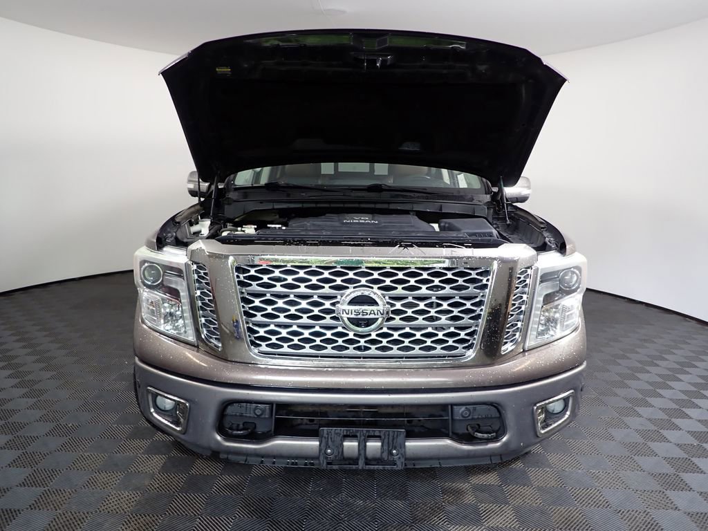2017 Nissan Titan Platinum Reserve - Photo 42