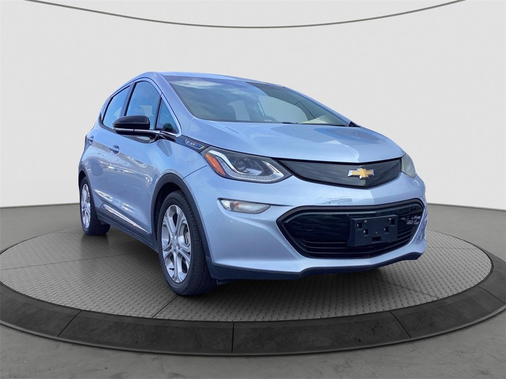 2017 Chevrolet Bolt EV LT's photo