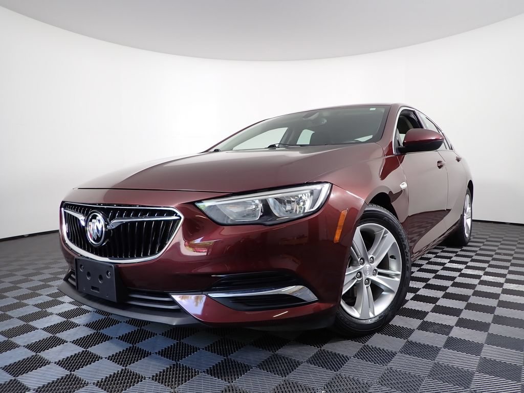 Used 2018 Buick Regal Sportback Preferred with VIN W04GL6SX5J1059022 for sale in Logan, OH