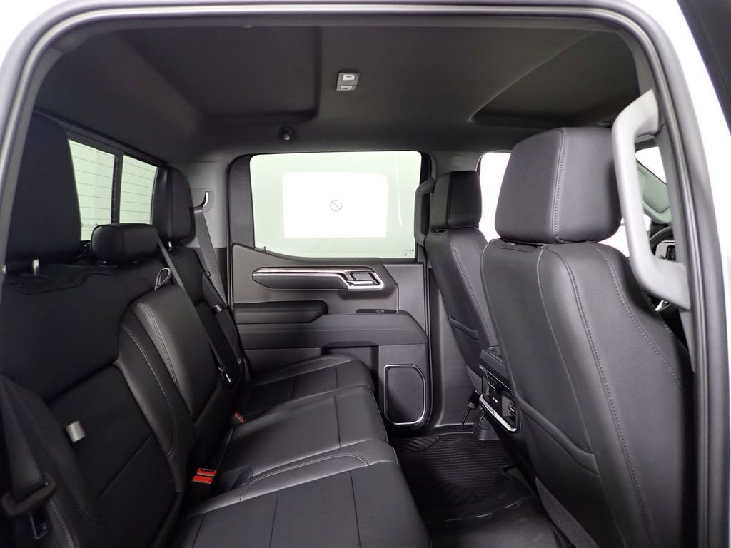 2026 Chevrolet Silverado 1500 LTZ - Photo 33