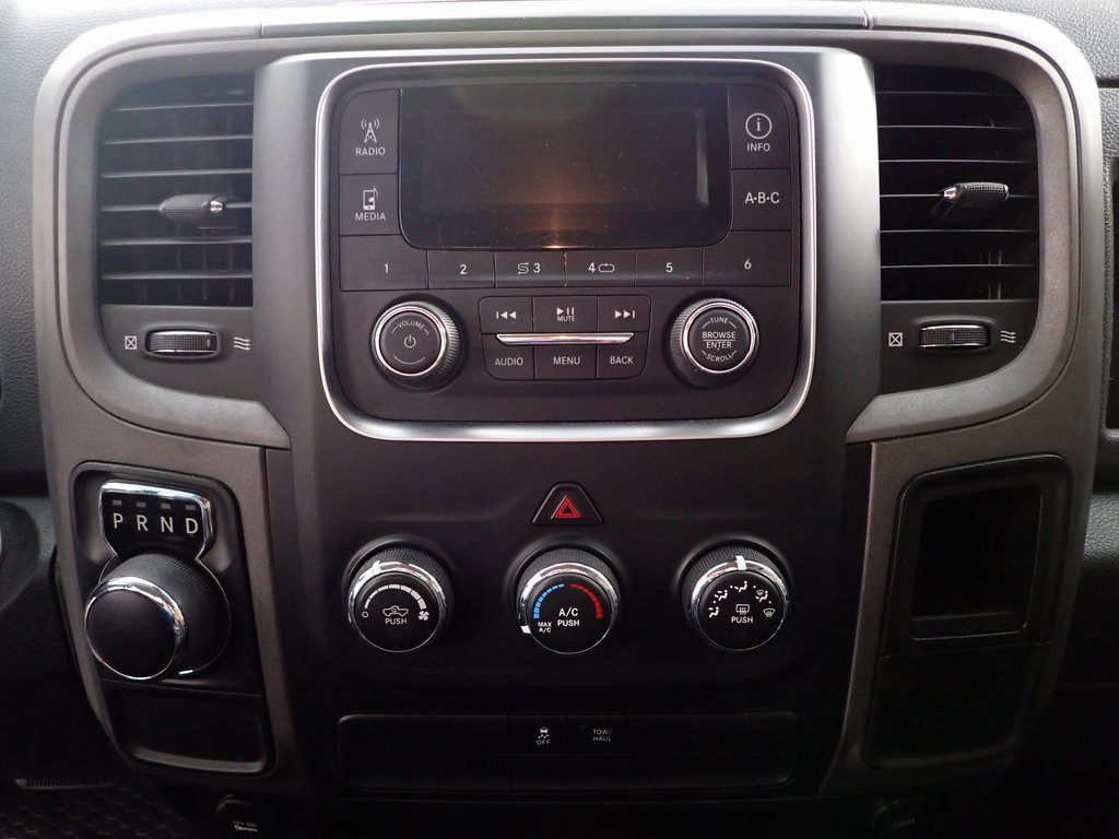 2020 Ram 1500 Classic Tradesman photo 3