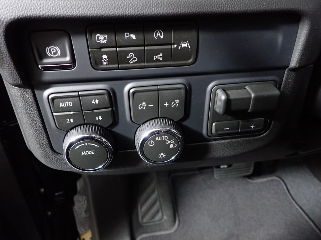 2026 Chevrolet Tahoe LS - Photo 22