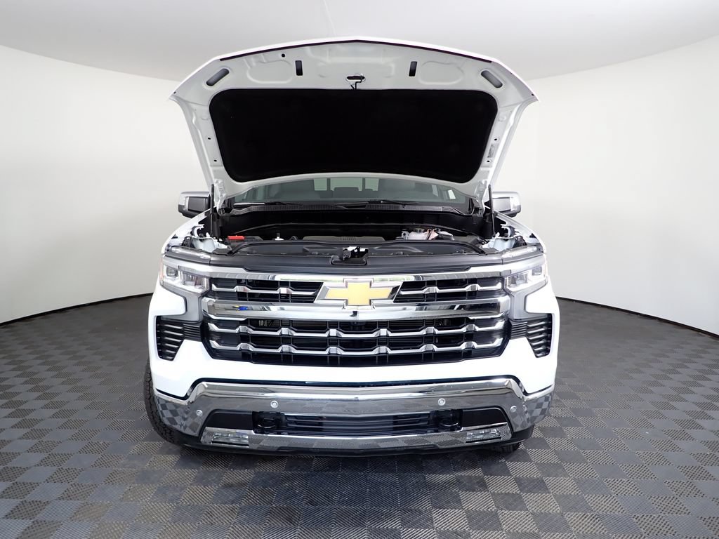 2026 Chevrolet Silverado 1500 LTZ - Photo 10