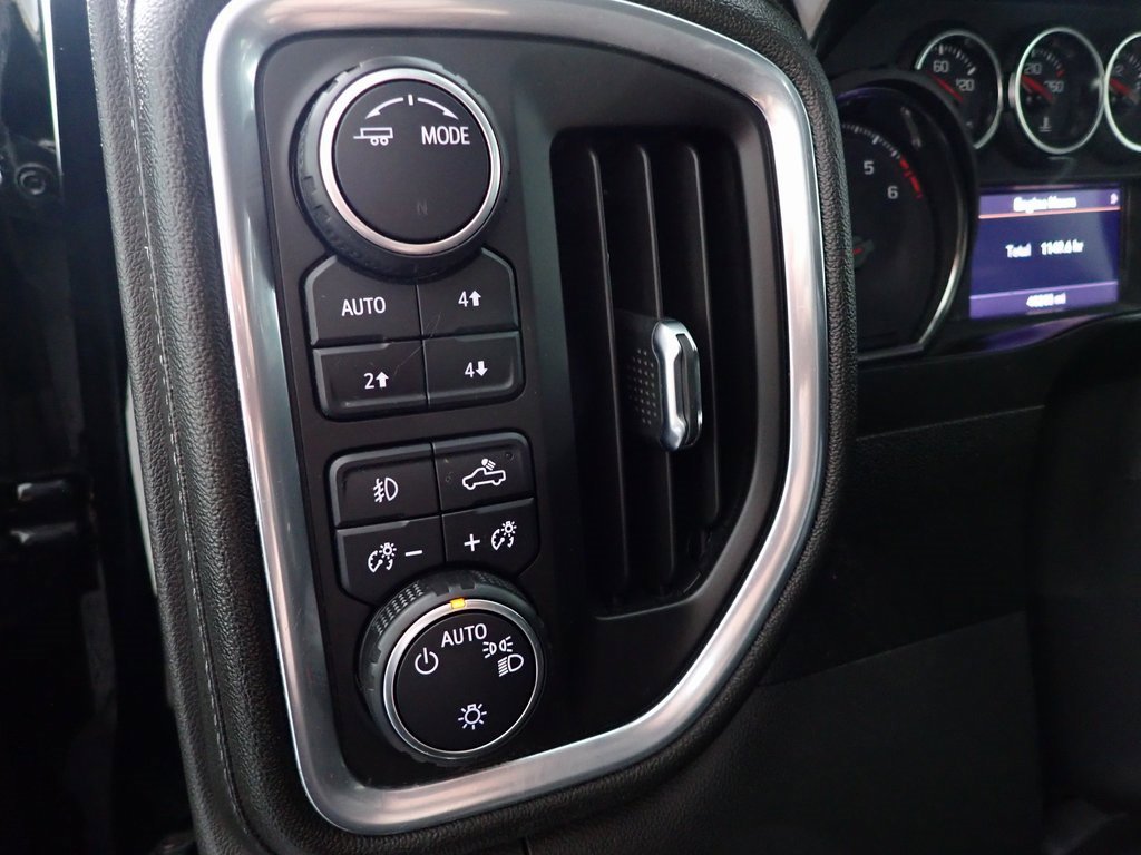 2021 Chevrolet Silverado 1500 LT Trail Boss photo 3