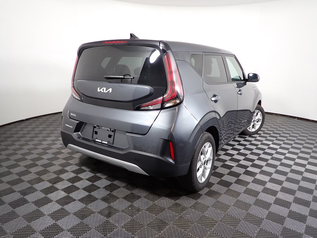2025 Kia Soul LX - Photo 15