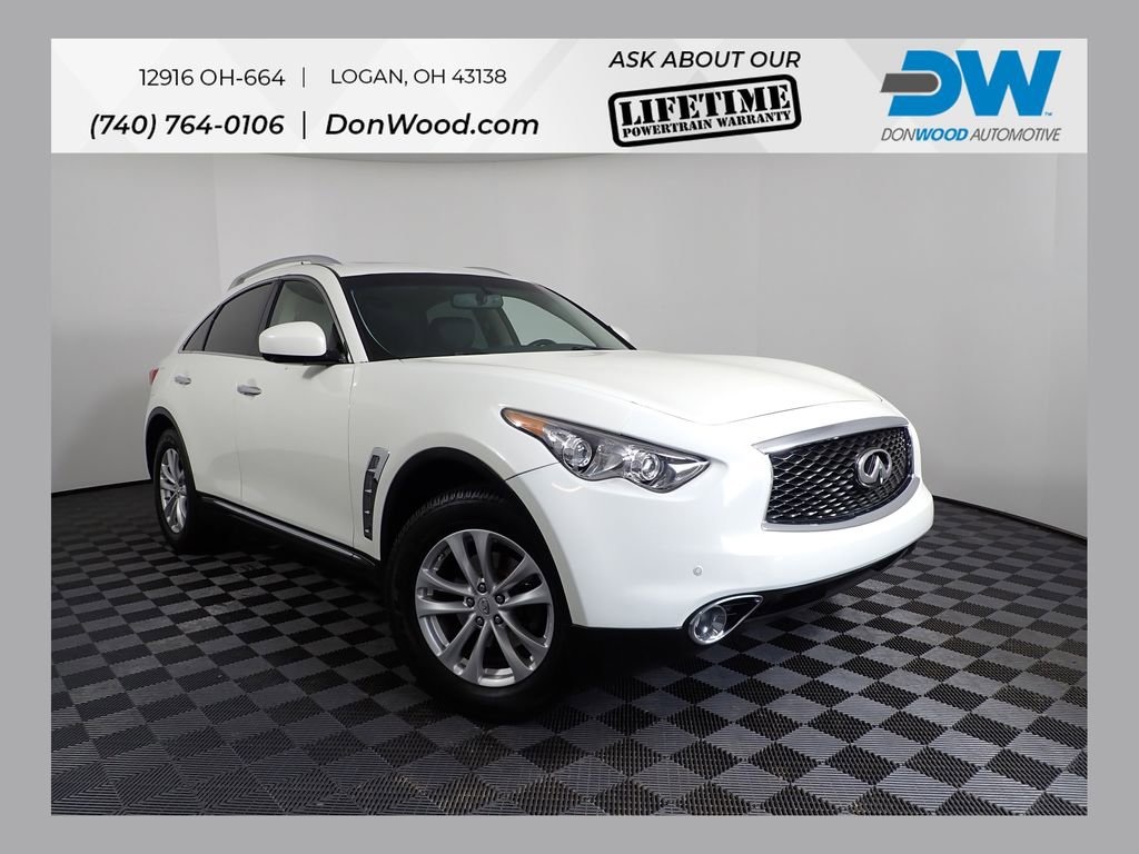 2017 INFINITI QX70